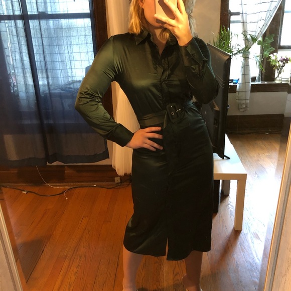 New beautiful button up dress with belt - Picture 10 of 12